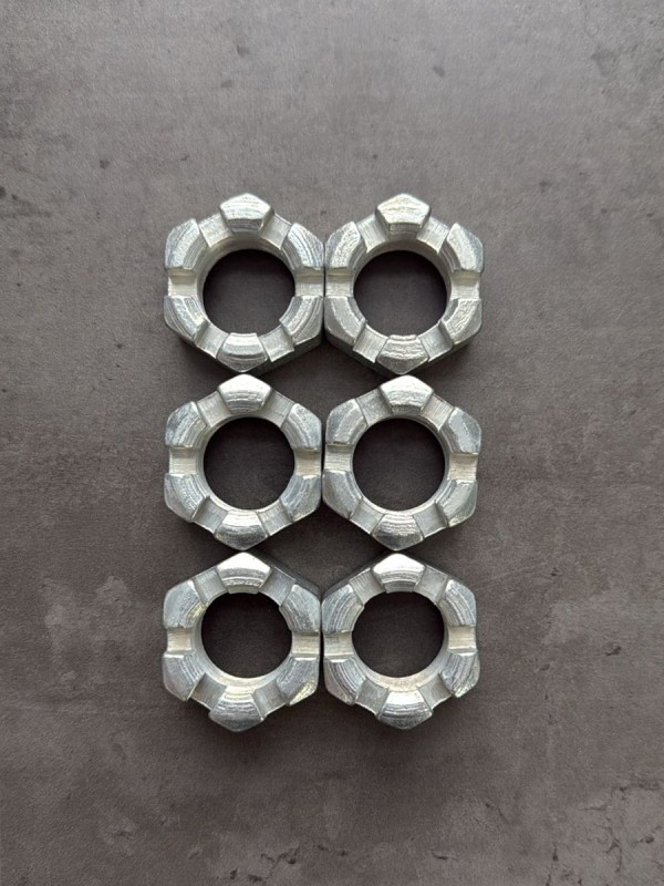 Гайка М24х1,5 корончатая рулевого пальца