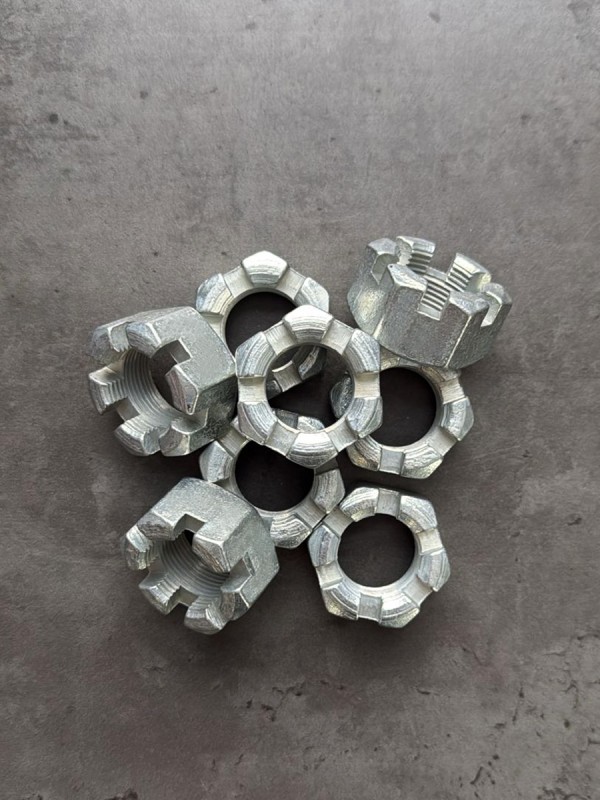 Гайка М24х1,5 корончатая рулевого пальца