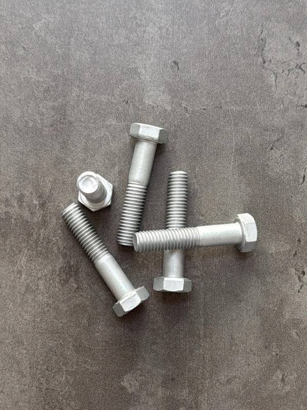 Болт М8х40 1/60440/21