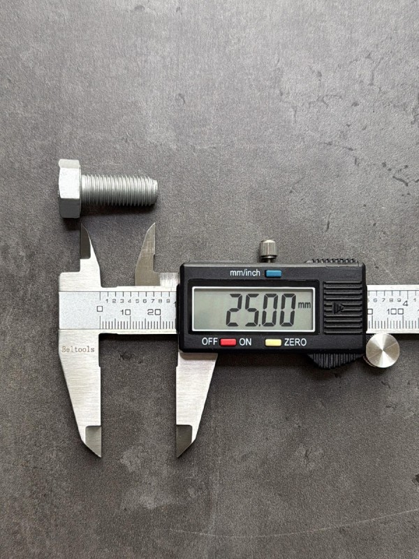 Болт М10х25х1,25 1/59707/31