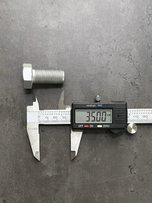 Болт М16х35х1,5 1/13762/21