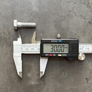 Болт М8х30х1,25 ГОСТ 7798-70 класс прочности 8.8 оцинкованный