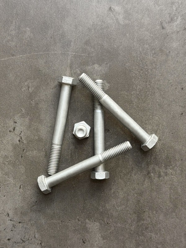 Болт М8х70х1,25 ГОСТ 7798-70 класс прочности 8.8 оцинкованный