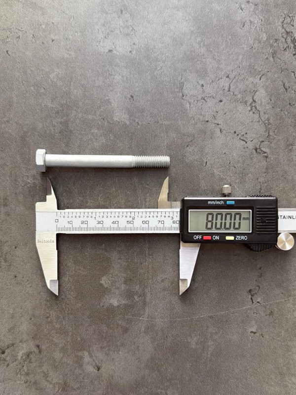 Болт М8х80х1,25 ГОСТ 7798-70 класс прочности 8.8 оцинкованный