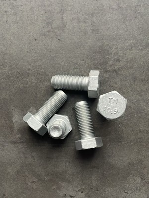 Болт М12х30х1,25 ГОСТ 7798-70 класс прочности 10.9 оцинкованный