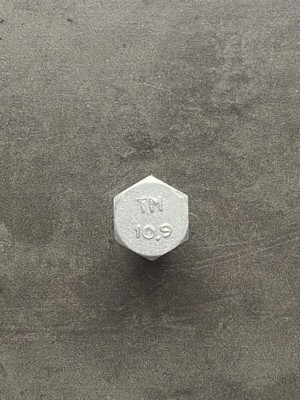 Болт М12х35х1,25 ГОСТ 7798-70 класс прочности 10.9 оцинкованный