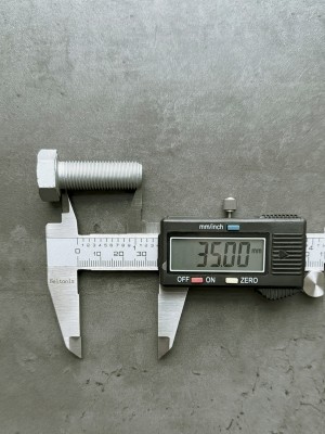 Болт М12х35х1,25 ГОСТ 7798-70 класс прочности 10.9 оцинкованный