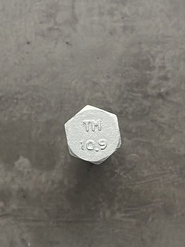 Болт М12х70х1,25 ГОСТ 7798-70 класс прочности 10.9 оцинкованный