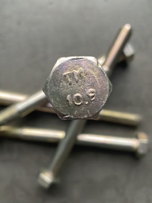 Болт М12х140х1,25 ГОСТ 7798-70 класс прочности 10.9 оцинкованный