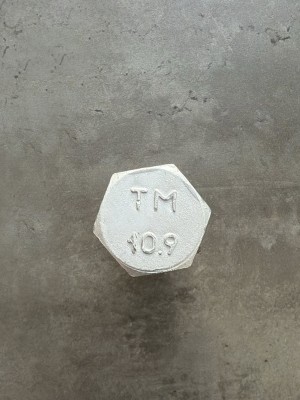 Болт М20х70х1,5 ГОСТ 7798-70 класс прочности 10.9 оцинкованный