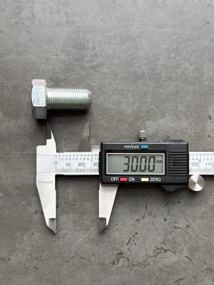 Болт М16х30х1,5 1/42577/31