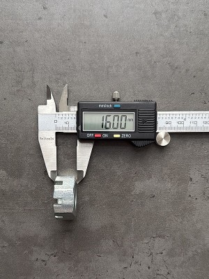 Гайка М20х1,5 корончатая фаркопа