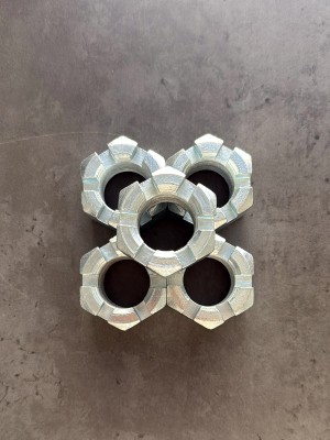 Гайка корончатая М30х1,5 (h=27, S-46) класс прочности 6 оцинкованная