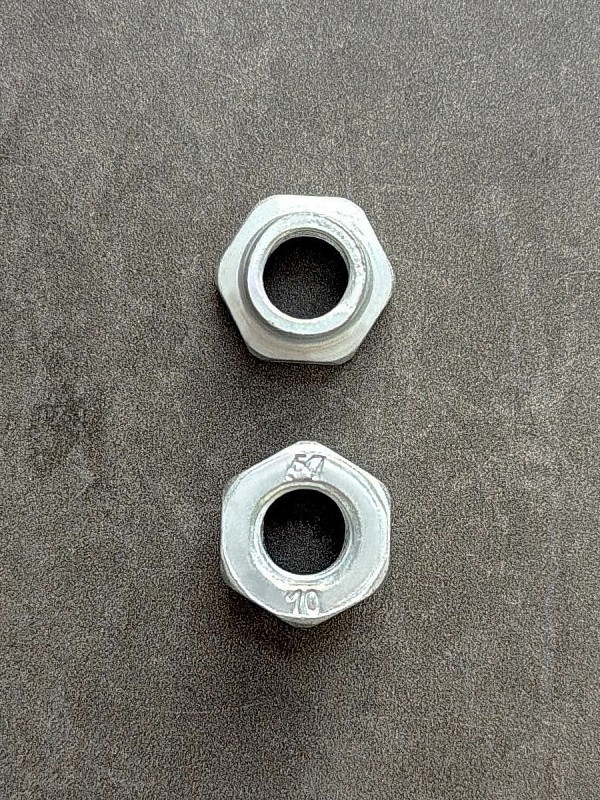 Гайка самоконтрящаяся М10х1,25 Белзан, класс прочности 10, в цинке.