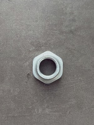 Гайка самоконтрящаяся М14х1,5 Белзан класс прочности 10, в цинке.