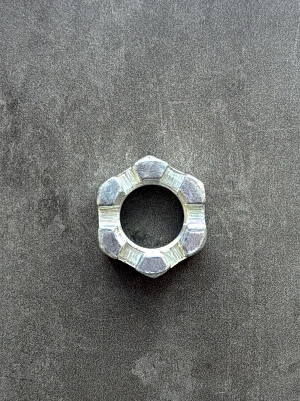 Гайка корончатая, прорезная низкая М20х1,5 DIN 937 класс прочности 8