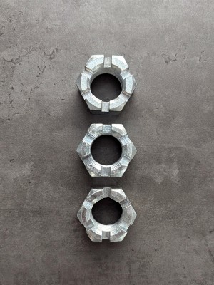 Гайка корончатая М27х2 Н-30 4х4 01.014