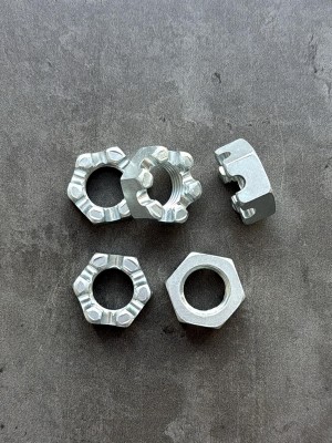 Гайка корончатая, прорезная низкая М18х1,5 ГОСТ 5933-73 класс прочности 10