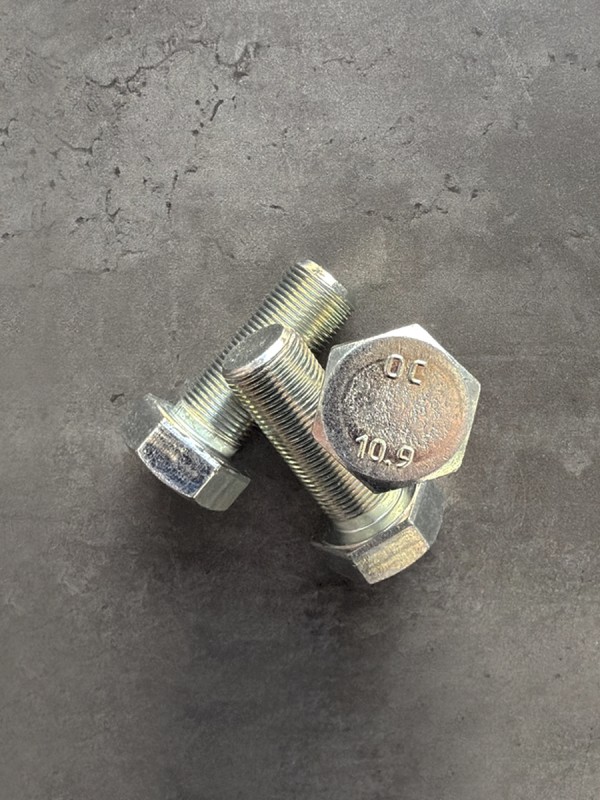 Болт М20х45х1,5 DIN 960 класс прочности 10.9 оцинкованный