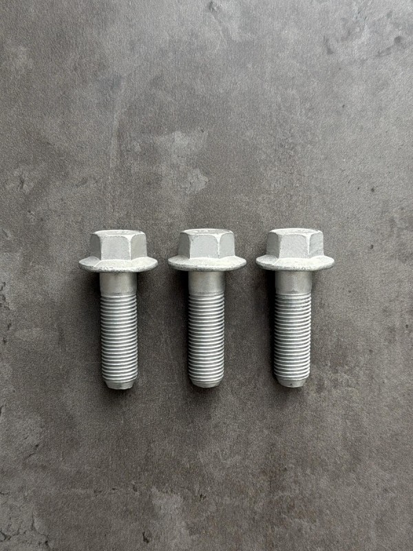 Болт фланцевый М12х40х1,25 8.8 оц. DIN 6921 без насечек