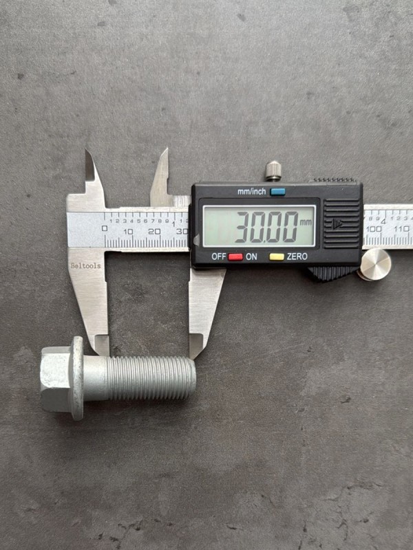 Болт рамный М16х40х1,5 фланцевый с насечками, КП 10.9 оц., (длина резьбы 30 мм.)