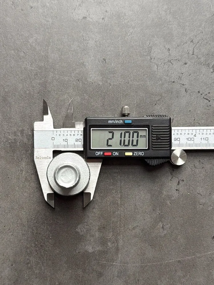 Болт фланцевый М16х70х1,5 10.9 оц. DIN 6921 без насечек