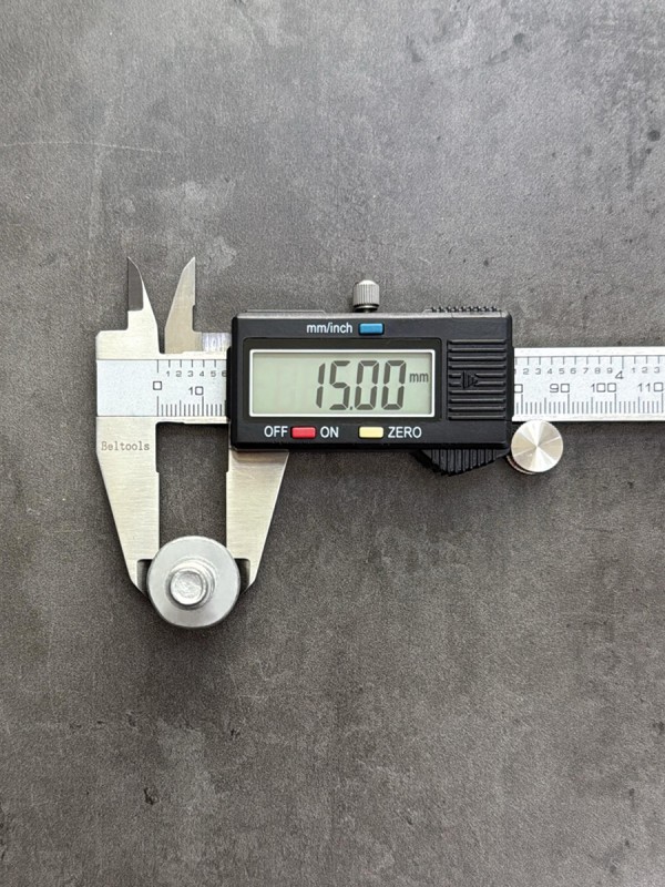 Болт фланцевый М10х40х1,25 8.8 оц. DIN 6921 без насечек