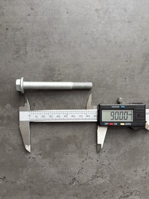 Болт фланцевый М10х90х1,25 8.8 оц. DIN 6921 без насечек