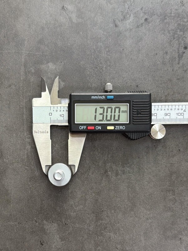 Болт фланцевый М8х50 8.8 оц. DIN 6921 без насечек