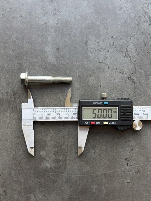 Болт фланцевый М8х50 8.8 оц. DIN 6921 без насечек