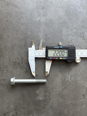 Болт фланцевый М8х65 8.8 оц. DIN 6921 без насечек