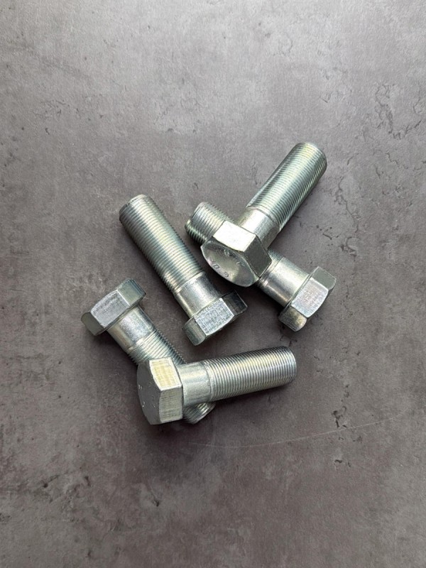 Болт М22х70х1,5 ГОСТ 7798-70 класс прочности 10.9, оцинкованный