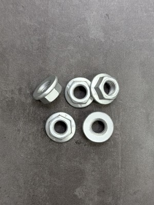 Гайка с фланцем М10х1,25 DIN 6923 КП 8, высокопрочная, фланцевая без насечек