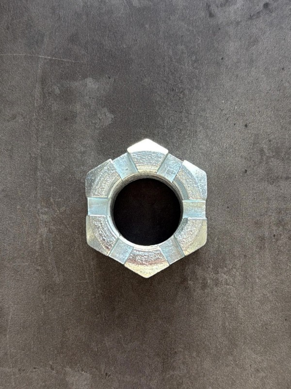 Гайка корончатая, прорезная М30 ГОСТ 5918-73 ст. 09г2с