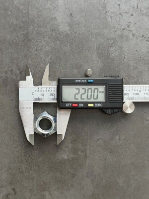 Гайка самоконтрящаяся М14х1,5 DIN 980-V класс прочности 10 оц.