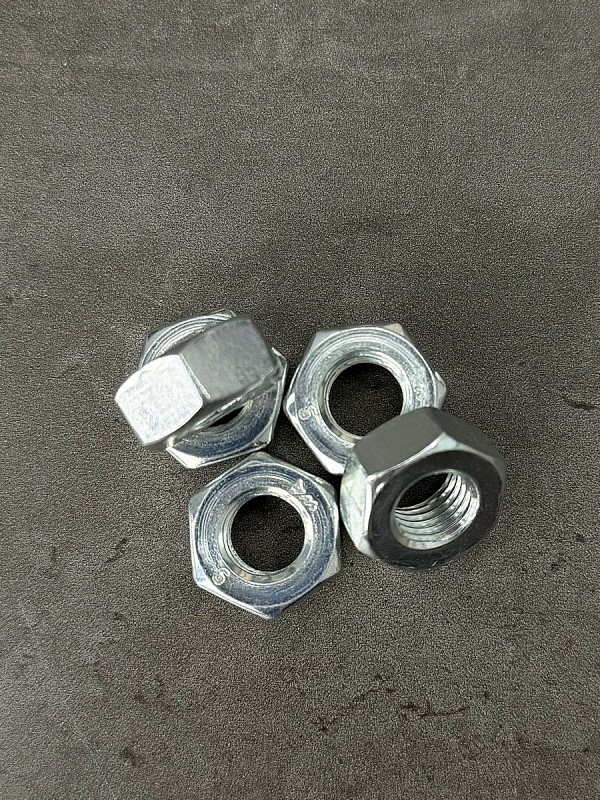 Гайка шестигранная М10 ГОСТ 5915-70, покрытие цинк